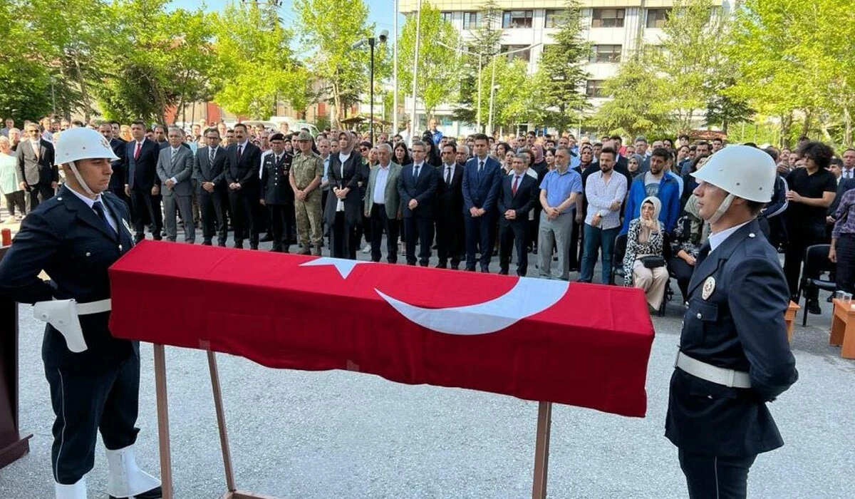 Odasında ölü bulunan hakimin ölüm sebebi ortaya çıktı