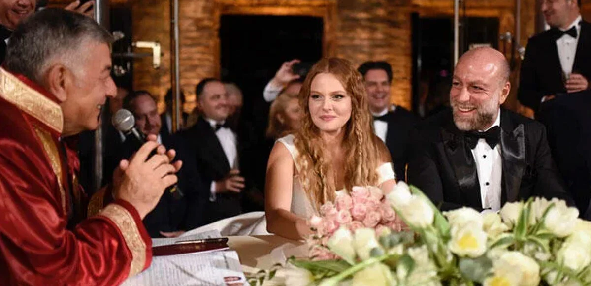 Dedikodular doğru çıktı! Naz Elmas ile Erol Özmandıracı çiftinden kötü haber: İkisi de geri adım atmadı