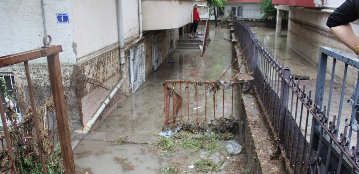 Ankara'da sağanak: Bilançosu ağır oldu