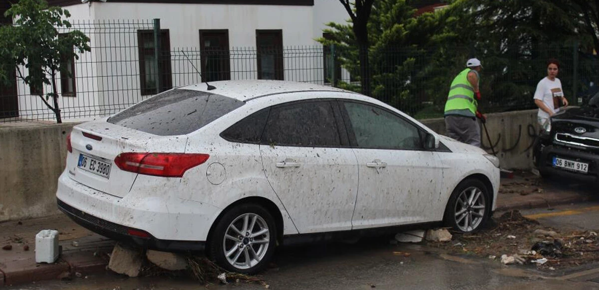Ankara'da sağanak: Bilançosu ağır oldu