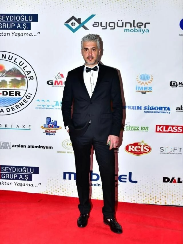 KAS-DER’den Cihan Ünal’a ‘En İyi Erkek Oyuncu’ ödülü…