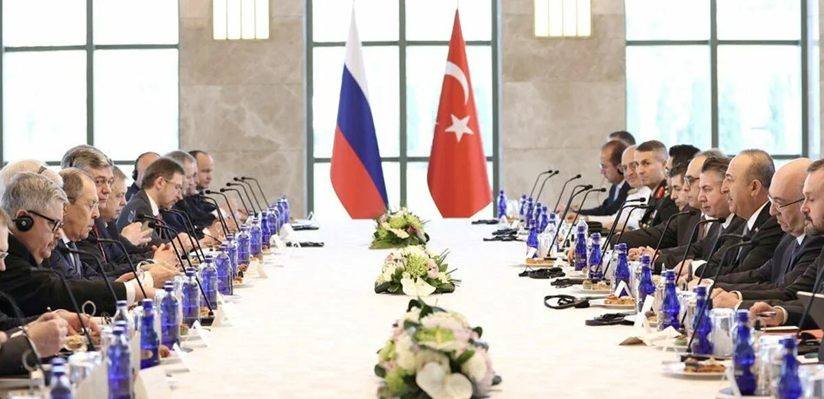 Çavuşoğlu-Lavrov görüşmesinde kritik mesaj: Tahıl koridorunu uygulanabilir görüyoruz