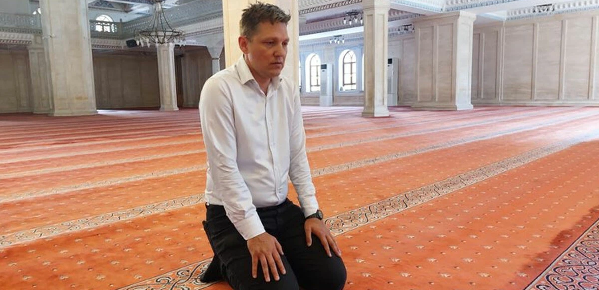 Cuma namazına gitti diye işten atıldı! Mahkemeden skandal karara emsal cevap