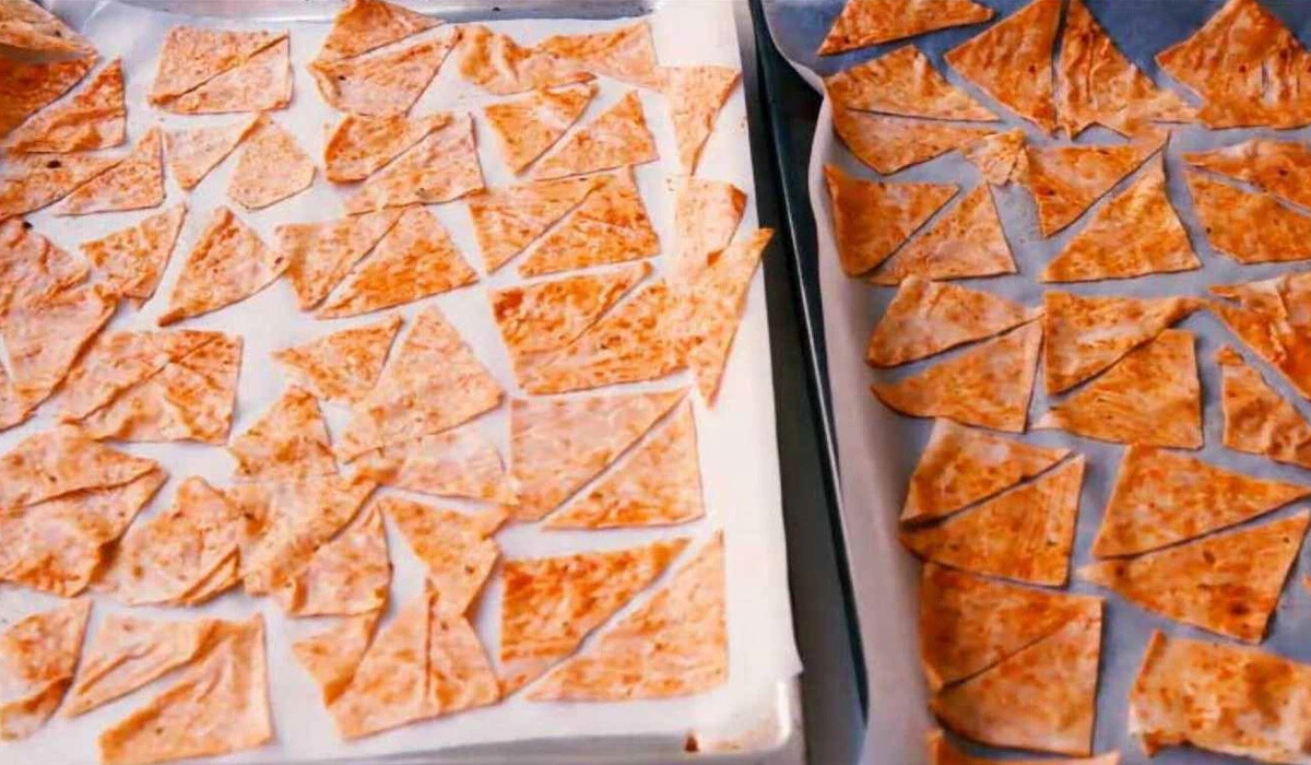 Dışardan almaya son! Cipsten vazgeçemeyen ancak sağlıklı beslenmek isteyenler için can kurtaran yöntem: Evde çıtır cips tarifi