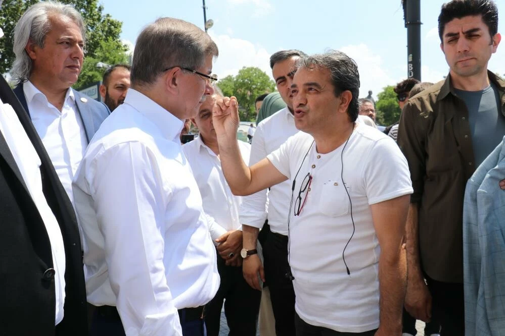 Davutoğlu’nun Malatya ziyaretinde 'çakal' gerginliği