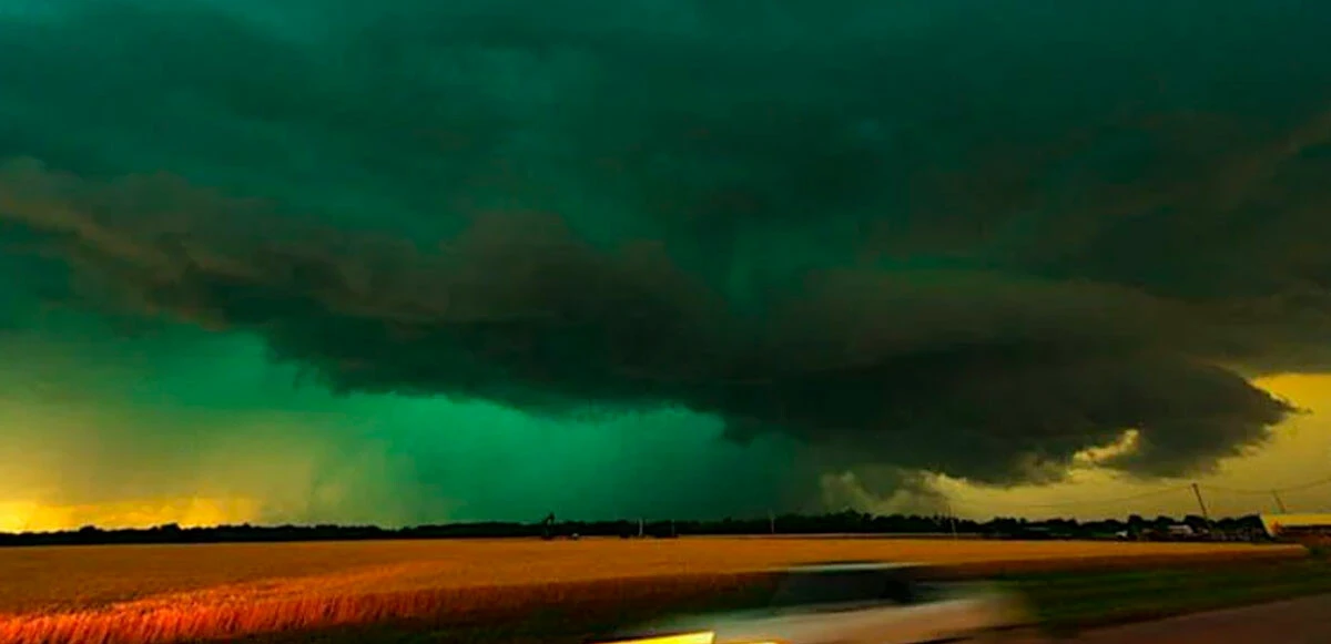 Başkenti yeşil bulutlar kaplamıştı! Meteoroloji’den açıklama geldi: Sebebi belli oldu