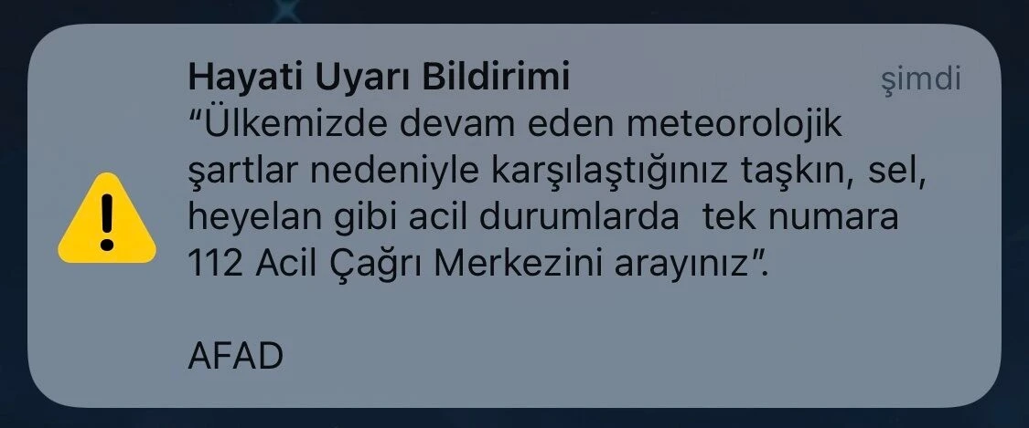 AFAD'dan Türkiye'deki kullanıcılara 'Hayati Uyarı Bildirimi': Sosyal medyadan gelen tepkiler
