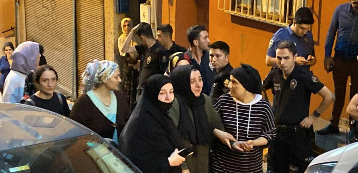 'Evden çıkmasını' söyleyen ev sahibini öldürdü