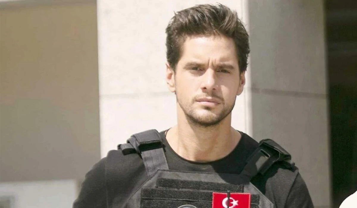 Arka Sokaklar'da üzen ayrılık! Ünlü oyuncu diziye veda etti