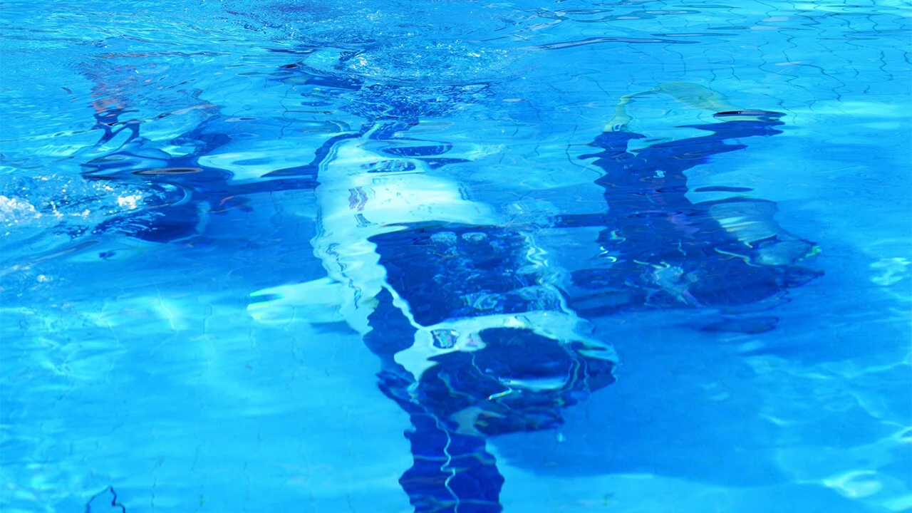 Tayvanlı öğrencilerden insan gücüyle çalışan denizaltı aracı