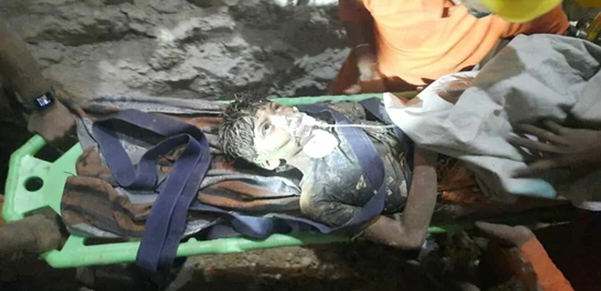 11 yaşındaki çocuk yılanlı akrepli kuyuya düştü! 104 saat sonra sevindiren haber