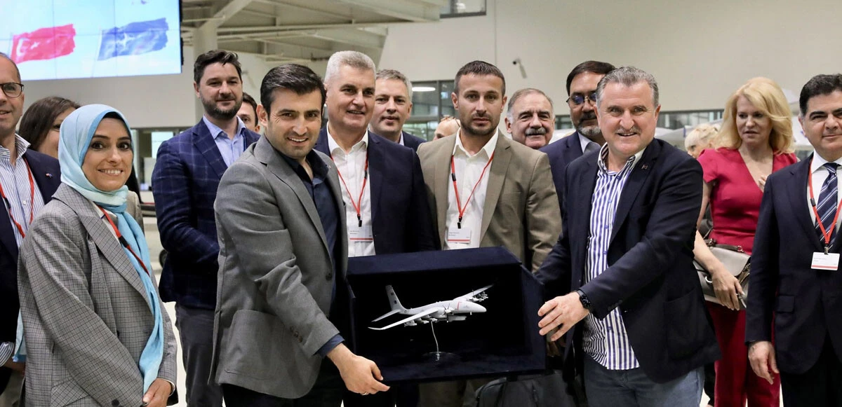 NATO'dan Baykar'a sürpriz ziyaret: Dünyada lider İHA ve SİHA'ları ilk ağızdan dinlediler