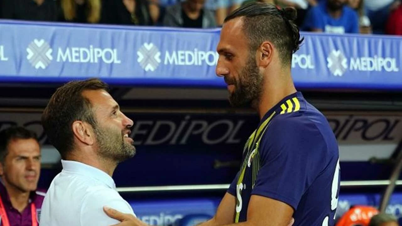 Okan Buruk eski öğrencisini getiriyor: Galatasaray'da buluşalım!