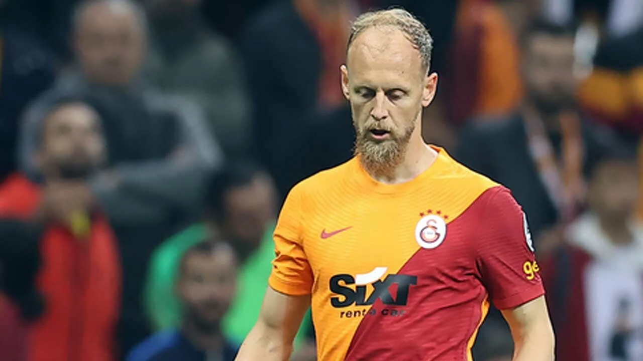 Pirlo'nun ilk transferi <a href=