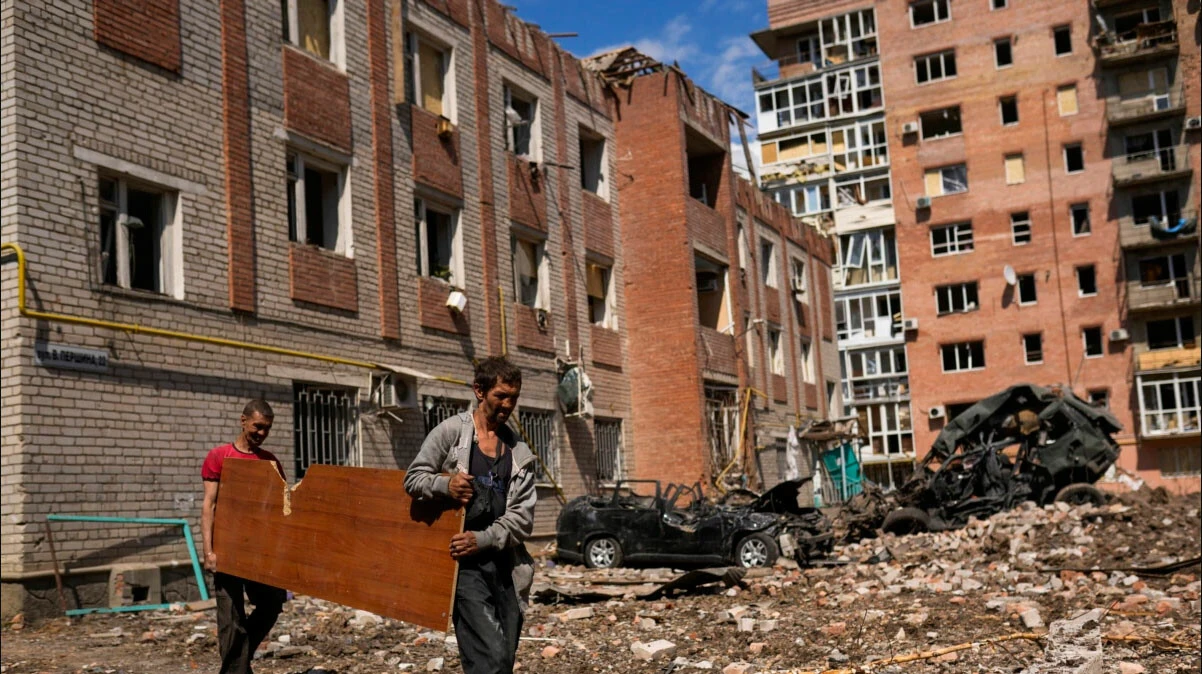 Rus birlikleri yeni hedefi belirledi: Hafta sonuna kadar Luhansk sınırı