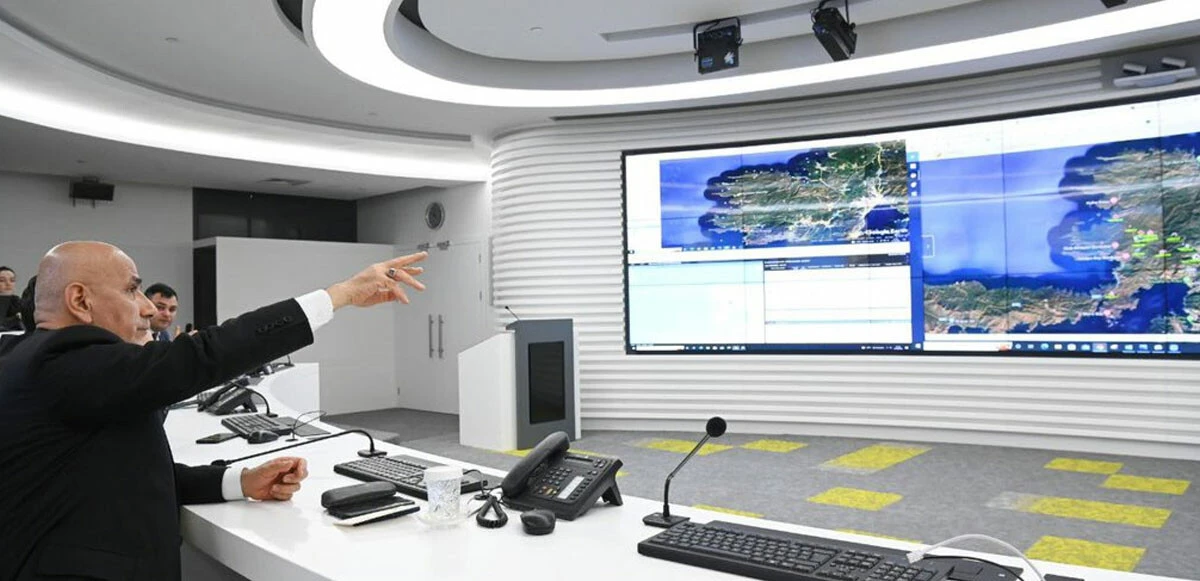Son dakika! Alevler 4 bölgeye yayıldı! Ekipler teyakkuzda, 3 ilden yardım geliyor (Marmaris yangınında son durum)
