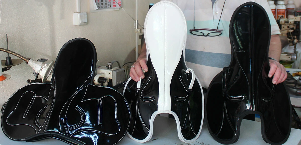 Küçücük bir dükkandan Avrupa'ya açıldı: Manisalı zanaatkâr el emeğini 5 ülkeye ihraç ediyor