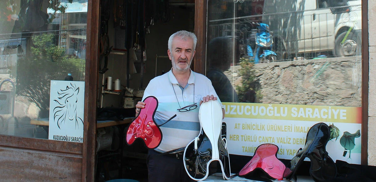 Küçücük bir dükkandan Avrupa'ya açıldı: Manisalı zanaatkâr el emeğini 5 ülkeye ihraç ediyor