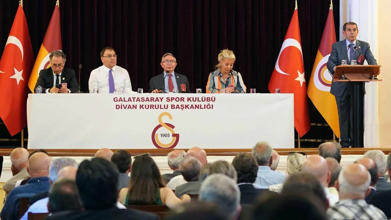 Dursun Özbek: Çok güzel bir takım kuracağız