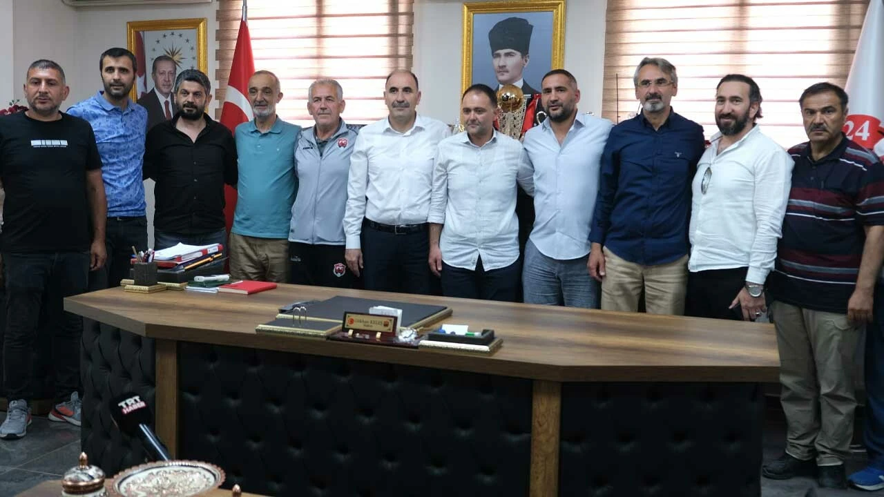 Ümit Karan imzayı attı