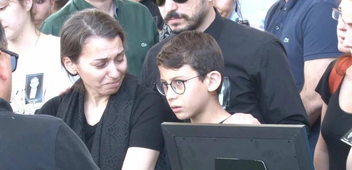 Eczacıbaşı çalışanlarına acı veda: Feryatlar yürekleri dağladı