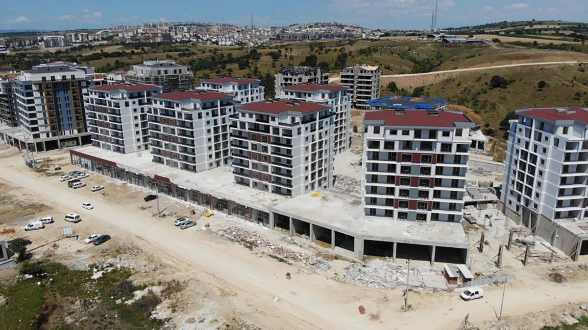 Ev alacaklar dikkat: Aynı daireyi 2 kişiye sattılar