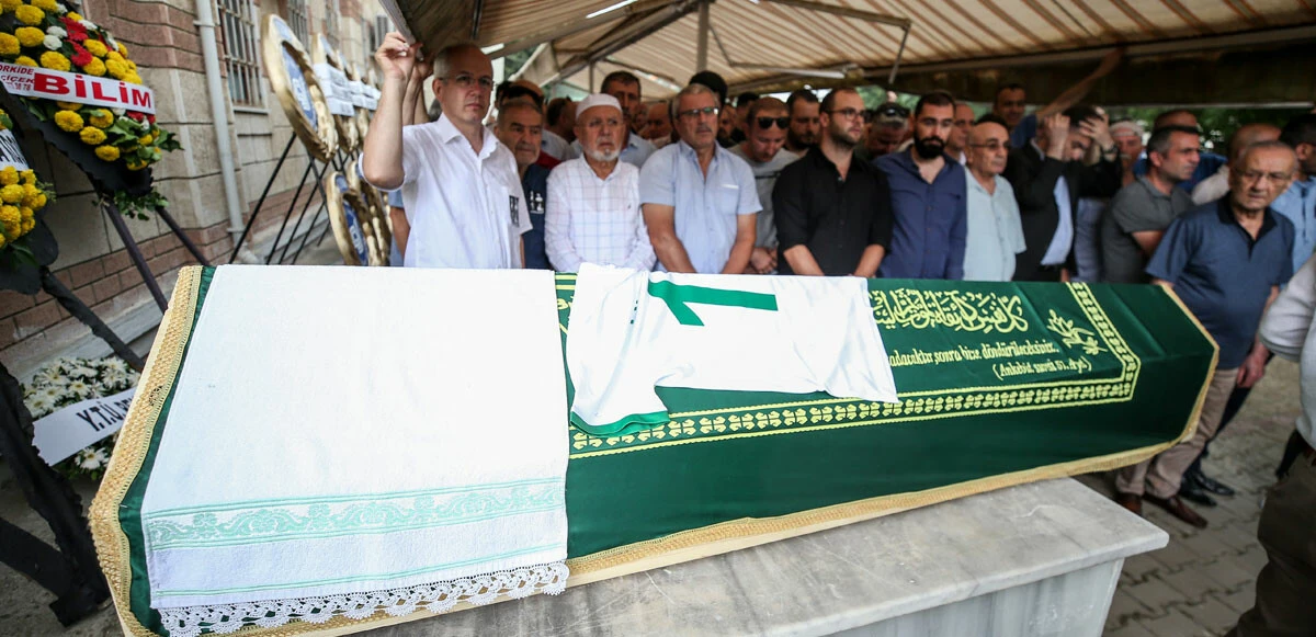 Eczacıbaşı çalışanlarına acı veda: Feryatlar yürekleri dağladı