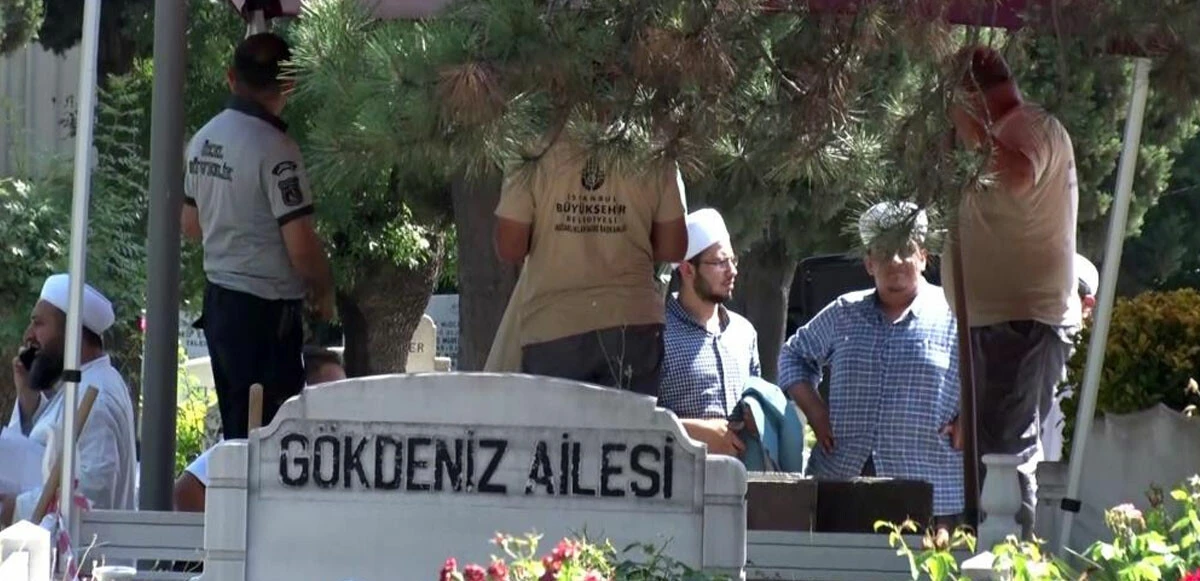 Gönül seli! Mahmud Ustaosmanoğlu Hocaefendi son yolculuğuna gözyaşları içinde uğurlandı