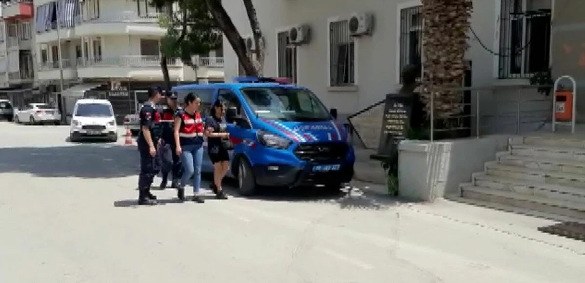Altın dişli sahte savcı 'gazino'da yakalandı