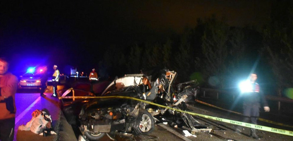 Ölüm, yeni evli çifti balayı dönüşü yakaladı: Geriye düğün davetiyeleri kaldı