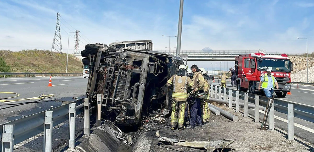 Kuzey Marmara otoyolunda kaza: Sürücü yanarak hayatını kaybetti