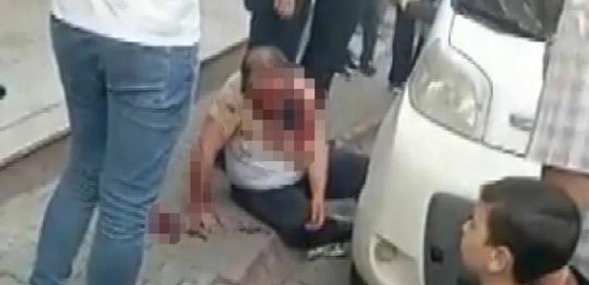 ‘Tacizci’ market sahibine öldüresiye dayak: Para verirken eli eline değmiş