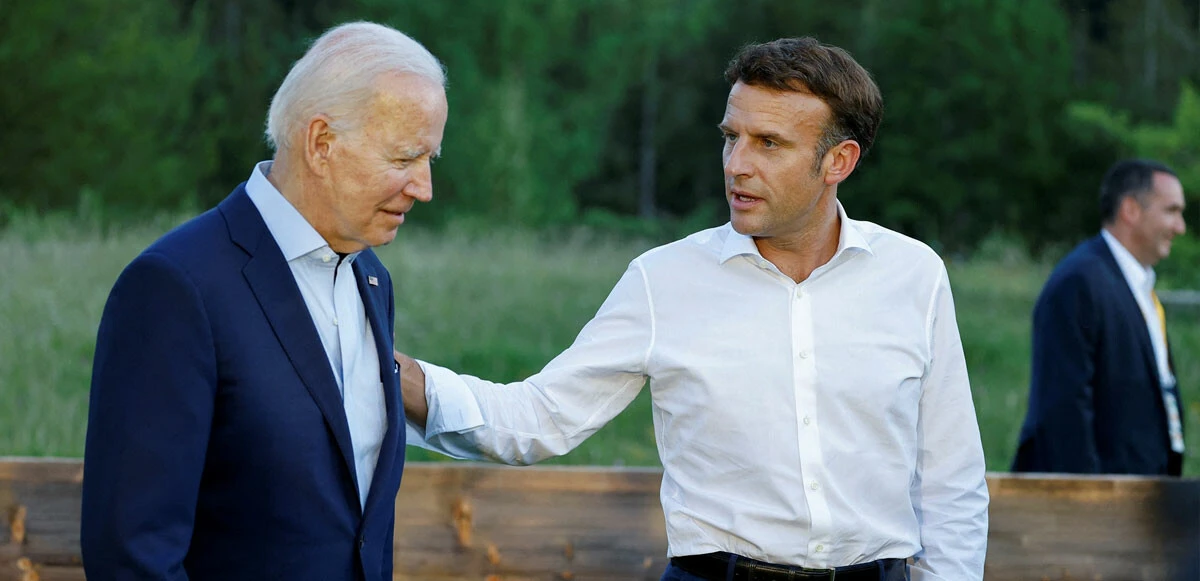 Macron kameraları fark etmedi Biden'a anlattıkları petrol fiyatlarını uçurdu!