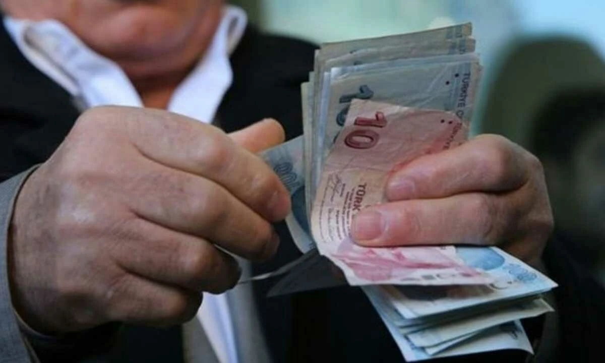 AK Parti düğmeye bastı: 3600 ek gösterge ve öğrenci affı yasası Meclis'te