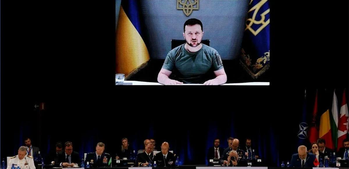 NATO Liderler Zirvesi başladı! Liderler aile fotoğrafıyla bir araya geldi