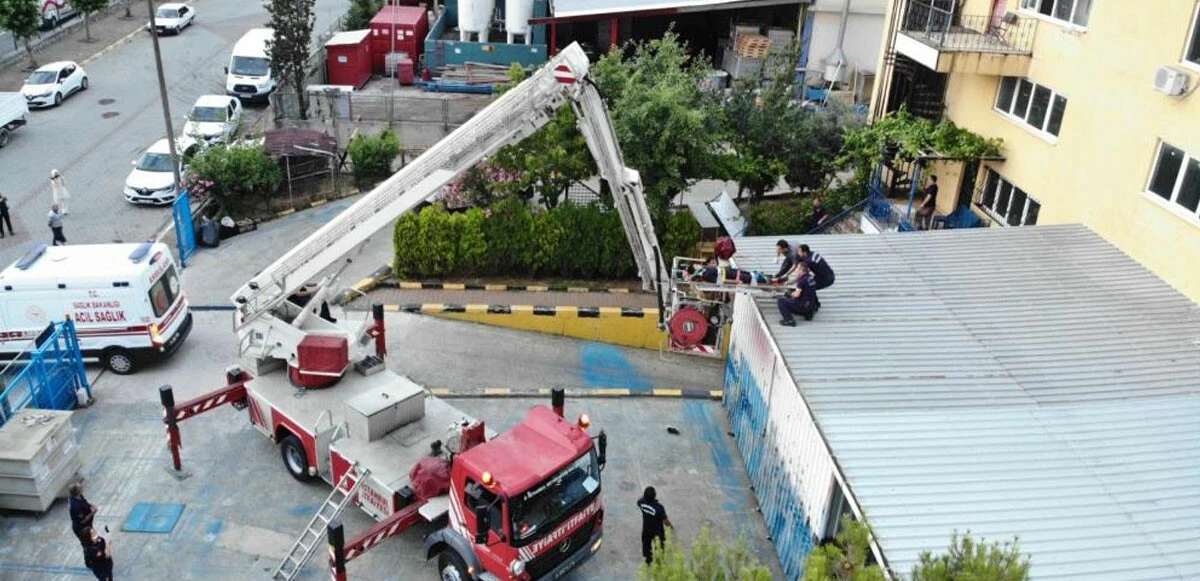 13 yaşındaki çocuk camdan sarkıp deponun çatısına düştü