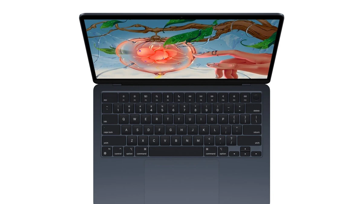 M2 İşlemcili MacBook Air'in Ön Siparişe Açılacağı Tarih Belli Oldu