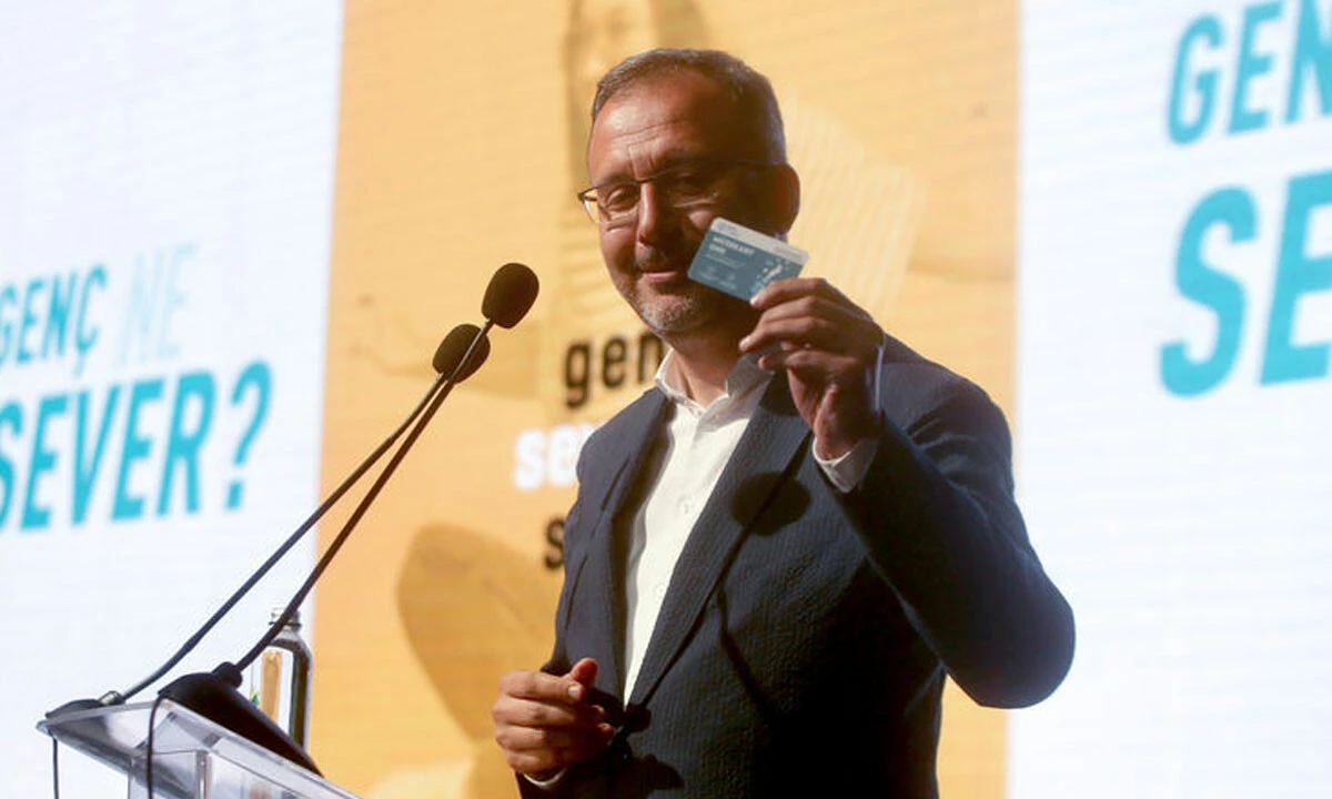 Bakan Kasapoğlu müjdeyi verdi: Gençlere ücretsiz dağıtılacak