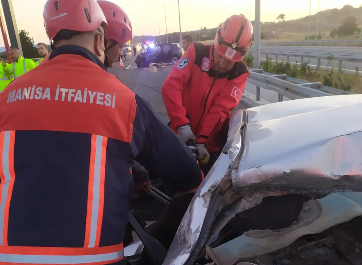 İstanbul İzmir Otobanı'nda feci kaza: 5 ölü