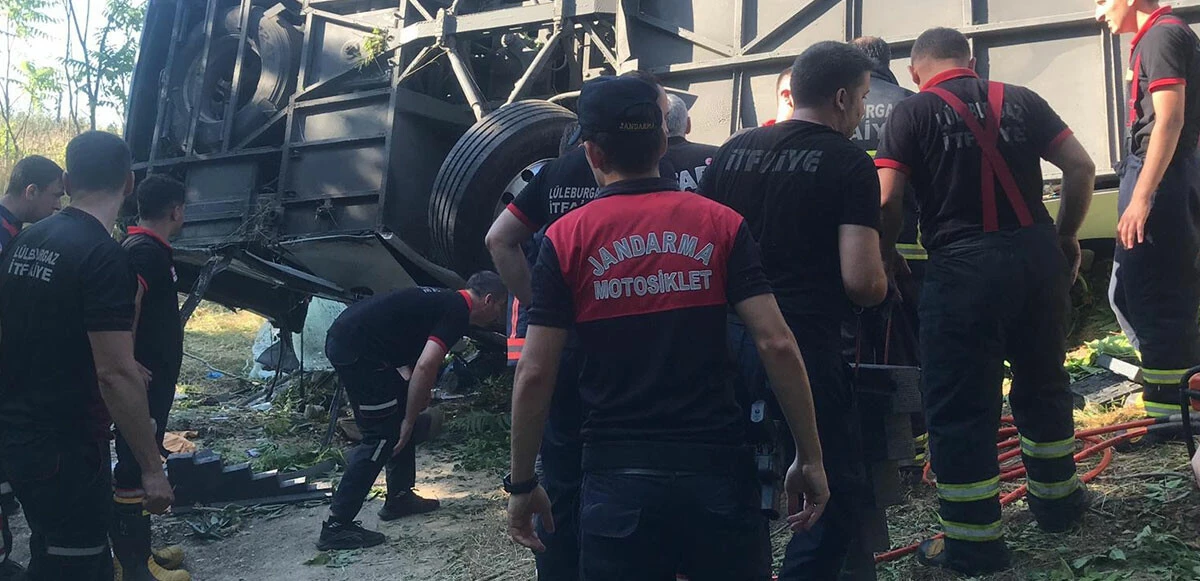 Son dakika! Kırklareli'nde yolcu otobüsü devrildi: Feci kazada 6 kişi öldü 25 kişi de yaralandı