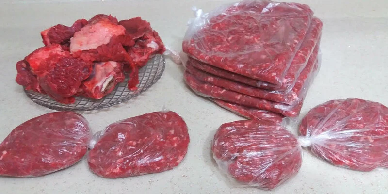 Kurban eti dolapta kaç gün bekler? Dolapta bekleyen kurban eti bozulur mu, kaç gün saklanır?