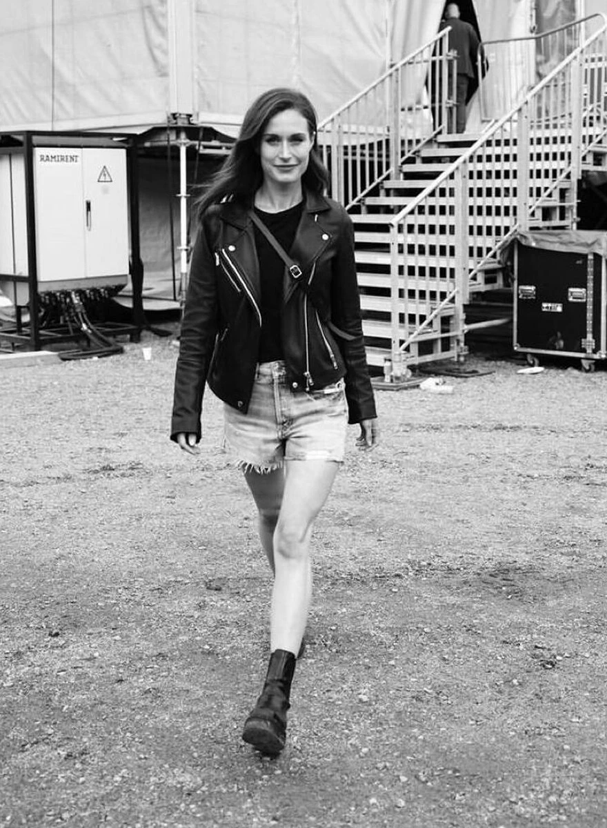 Sanna Marin kimdir, kaç yaşında? Rock festivaline katılan Finlandiya Başbakanı Sanna Marin sosyal medyaya damga vurdu!
