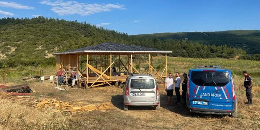 Ünlü eğitimci Nazmi Arıkan ve şoförüne çiftlik evinde kanlı infaz