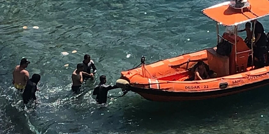 Fethiye'de tekne battı, 6 kişi kurtarıldı