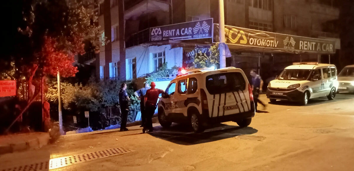 Kadın cinayetlerine bir yenisi eklendi! İzmir’de bir kadın evinde vahşice öldürüldü