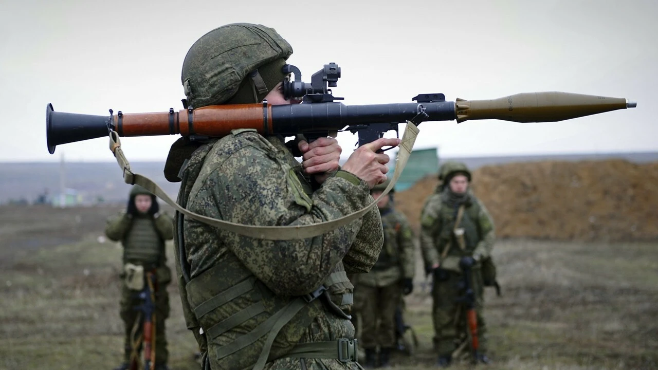 Ukrayna'da silah kaçakçılığı baş gösterdi! AB ve NATO alarma geçti