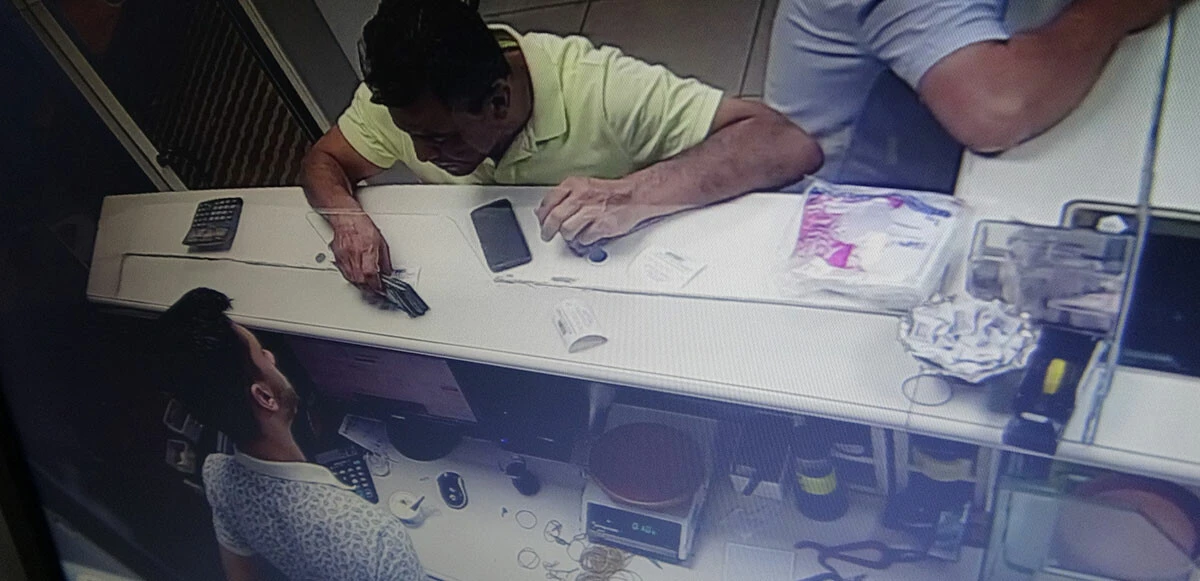 Döviz bürosunda ‘dolar’ hatası! 30 bin lira buhar oldu