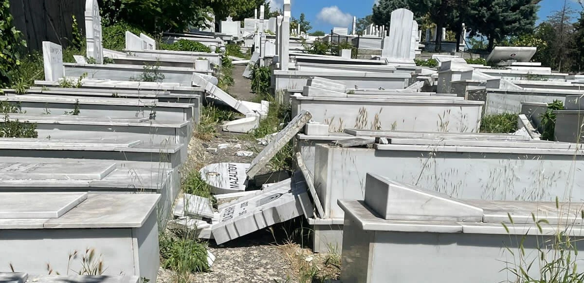 Bakan Soylu duyurdu: Hasköy Yahudi Mezarlığı’na saldırıda 2 gözaltı