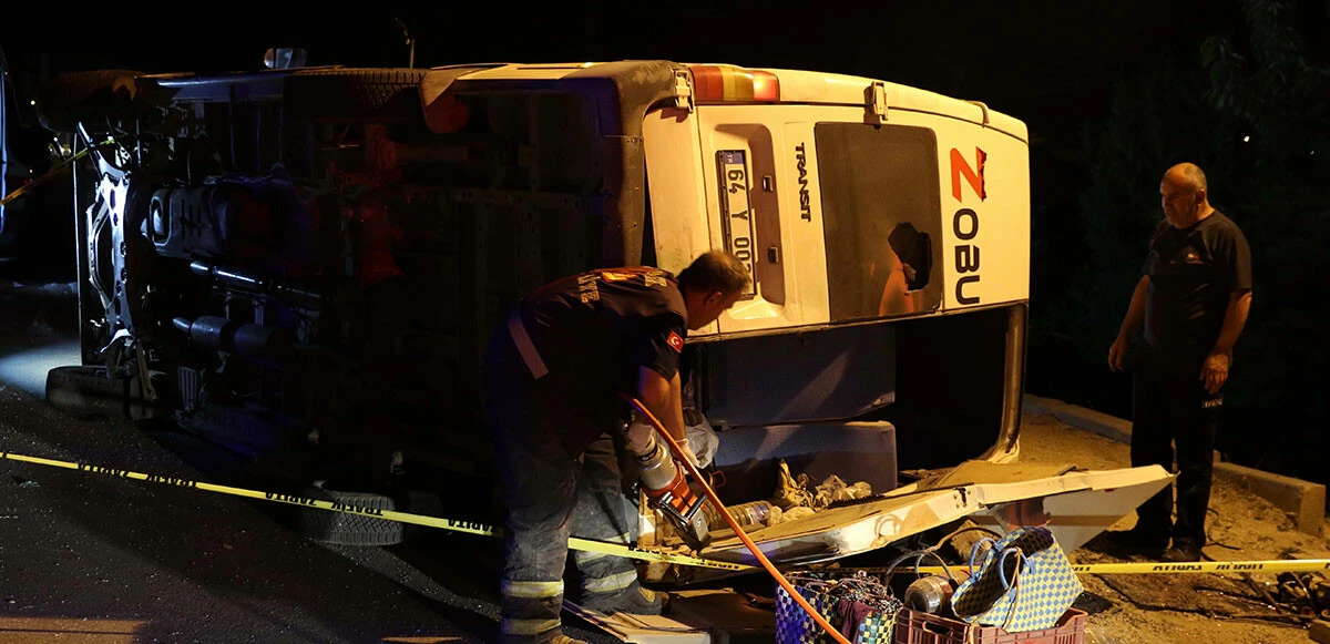 Tarım işçilerini taşıyan minibüs devrildi: Ölü ve yaralılar var
