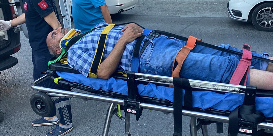 Akaryakıt istasyonunda dehşet anları: 3 yaralı